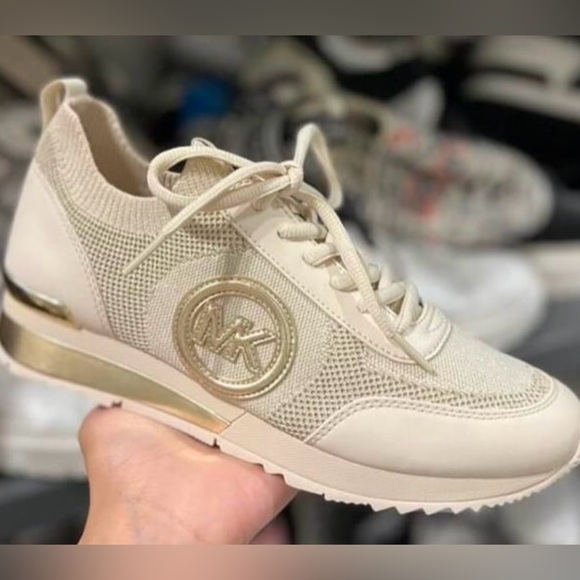 Michael Kors★Jenkins Crystal Embellished llic Stretch Jenkins Crystal Embellished Metallic Stretch Knit Trainer
